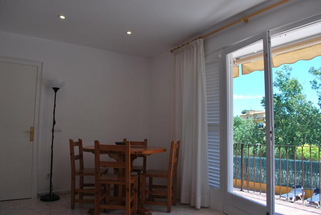 Apartamentos Les Palmeres Platja d'Aro Bagian luar foto