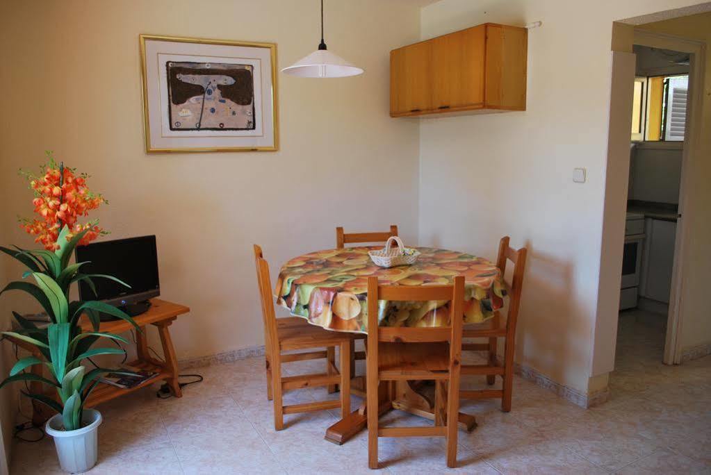 Apartamentos Les Palmeres Platja d'Aro Bagian luar foto