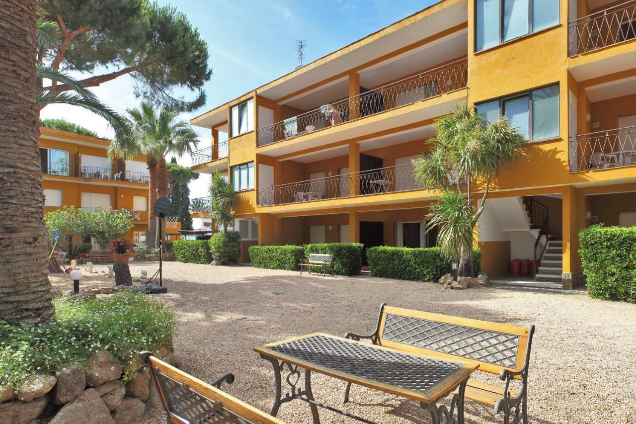 Apartamentos Les Palmeres Platja d'Aro Bagian luar foto