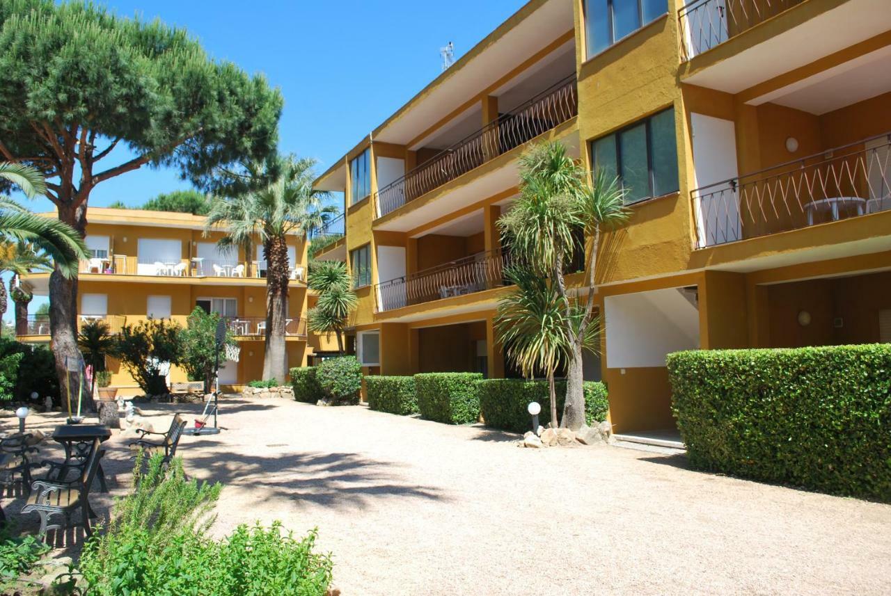 Apartamentos Les Palmeres Platja d'Aro Bagian luar foto