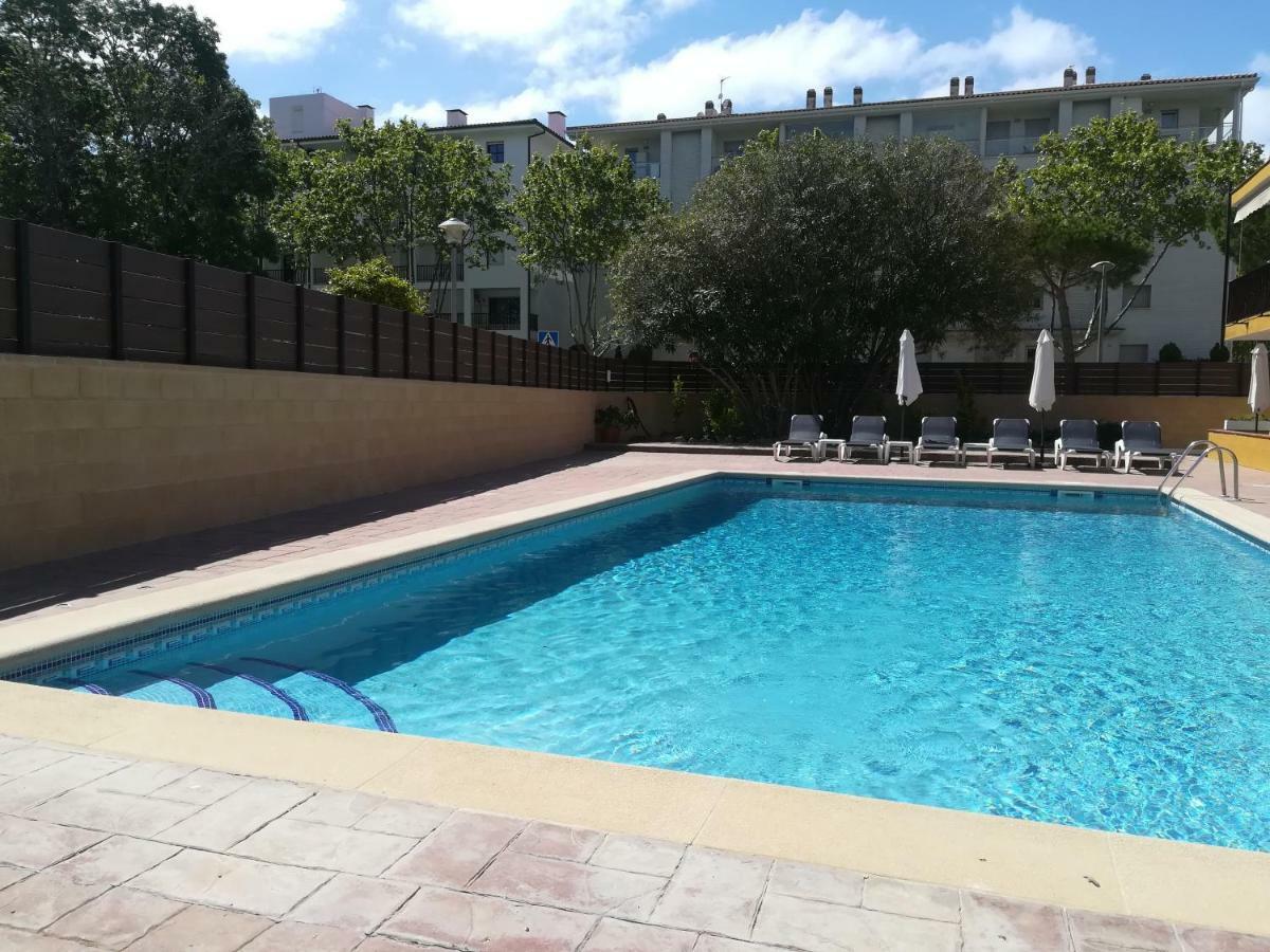 Apartamentos Les Palmeres Platja d'Aro Bagian luar foto